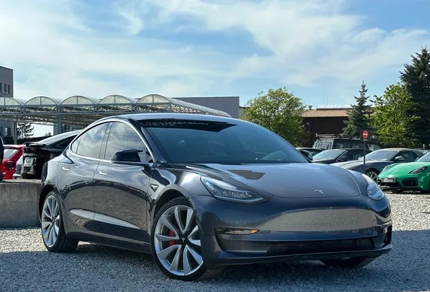 barczewo Tesla Model 3 cena 130000 przebieg: 70482, rok produkcji 2019 z Barczewo